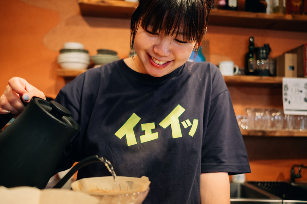 「ゼンガクジ フリー コーヒースタンド」オーナーバリスタのMutsumi
