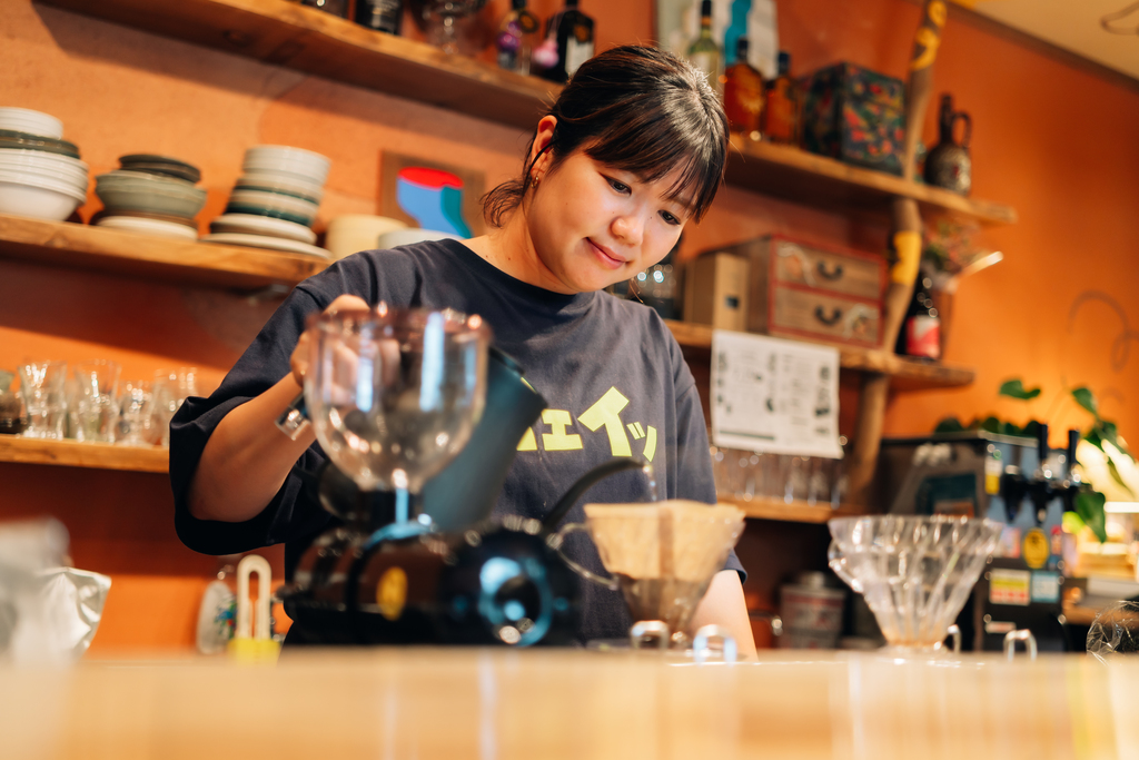 「ゼンガクジ フリー コーヒースタンド」オーナーバリスタのMutsumi