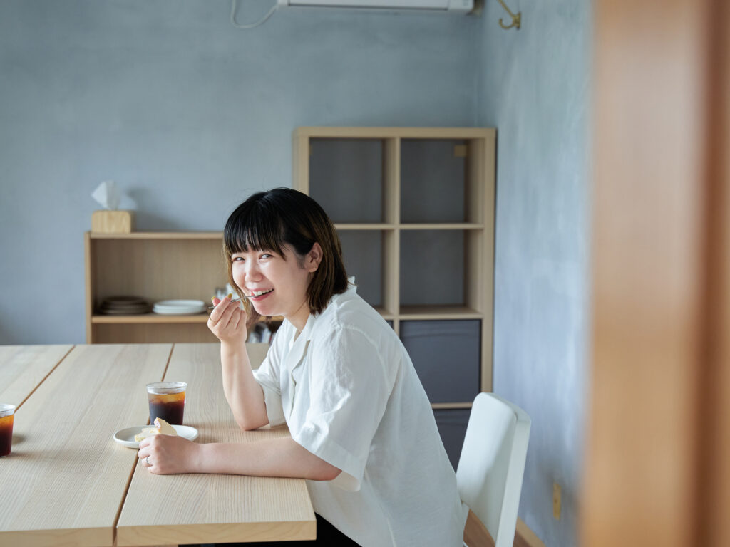 「Masako Mutsumi by Zengakuji free coffe」コンセプターのMutsumi（左）