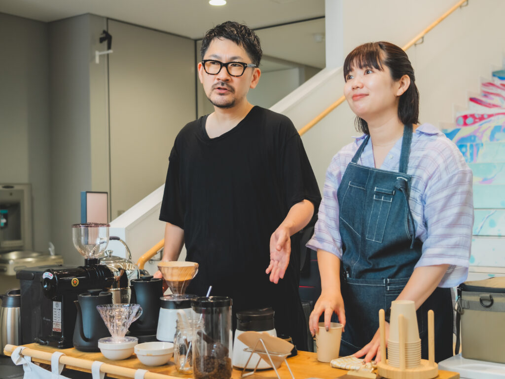 夫婦でフリーコーヒー