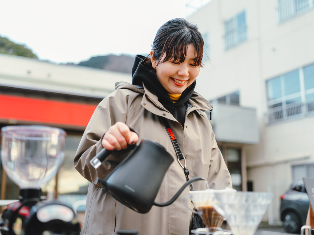 「ゼンガクジ フリー コーヒースタンド」オーナーバリスタのMutsumi