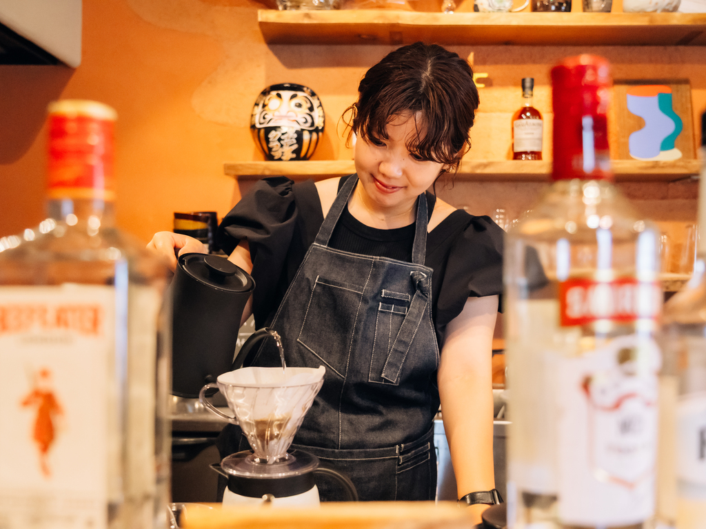 「ゼンガクジ フリー コーヒースタンド」オーナーバリスタのMutsumi