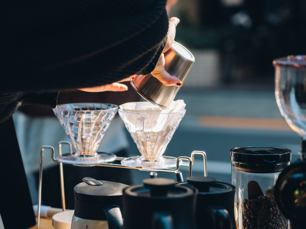 コーヒーを準備する様子