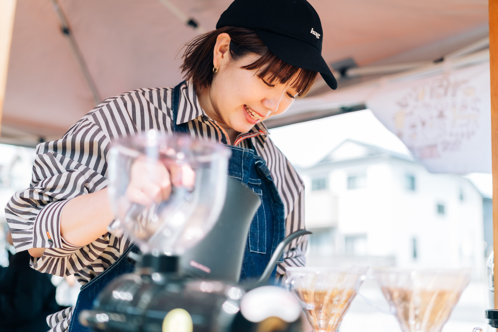 「ゼンガクジ フリー コーヒースタンド」オーナーバリスタのMutsumi
