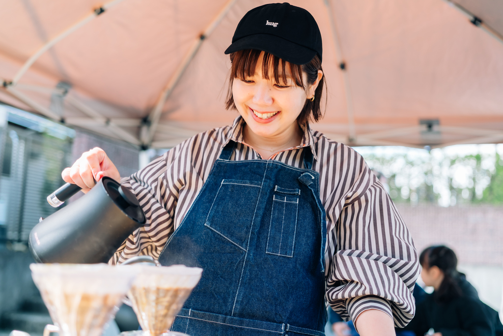 「ゼンガクジ フリー コーヒースタンド」オーナーバリスタのMutsumi