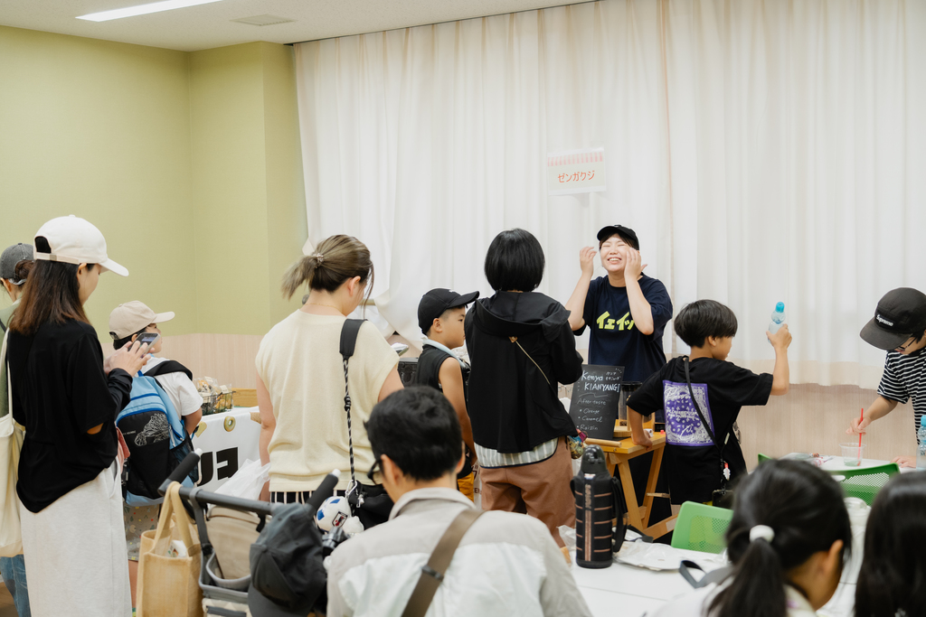 賑わうフリーコーヒー